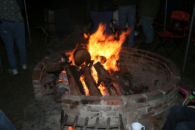 Pig In The Pit 10-26-08  - 052